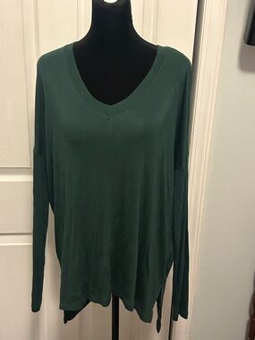 Cabi Women's S Chill Tee Hunter Green Knit Tunic Top V-Neck #3416